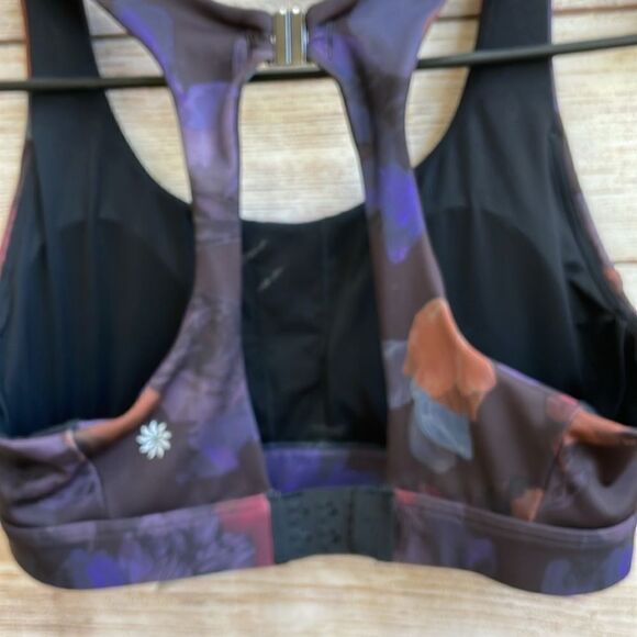 ATHLETA SPORTS BRA‎ - Picture 4 of 5